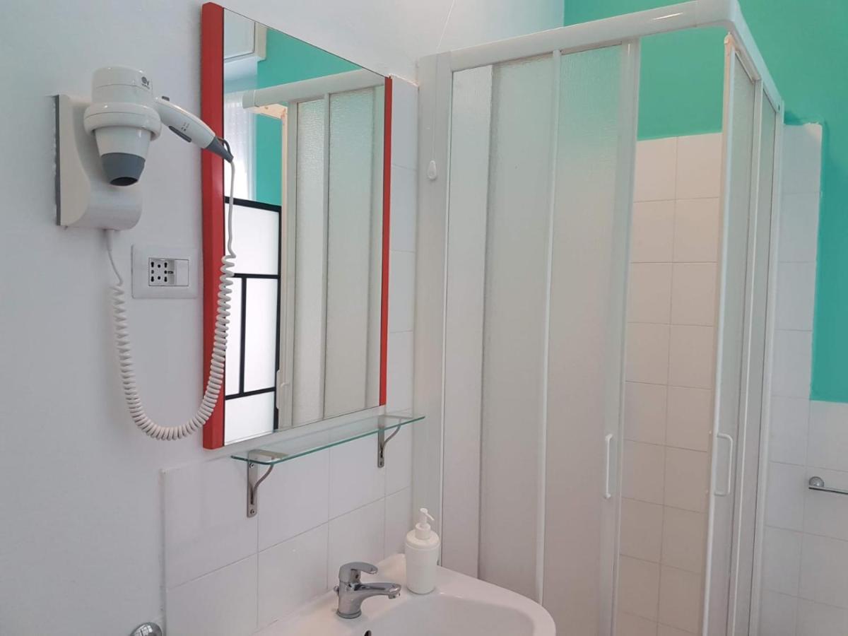 Lc Rooms Pisa Bagian luar foto